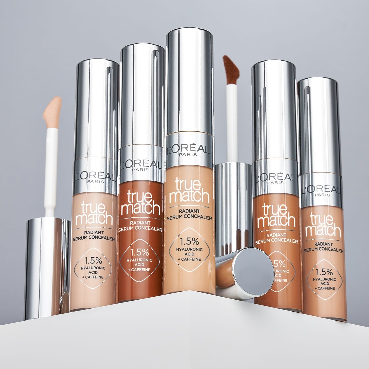 Verschiedene Nuancen aus der True Match Radiant Serum Concealer Produktreihe